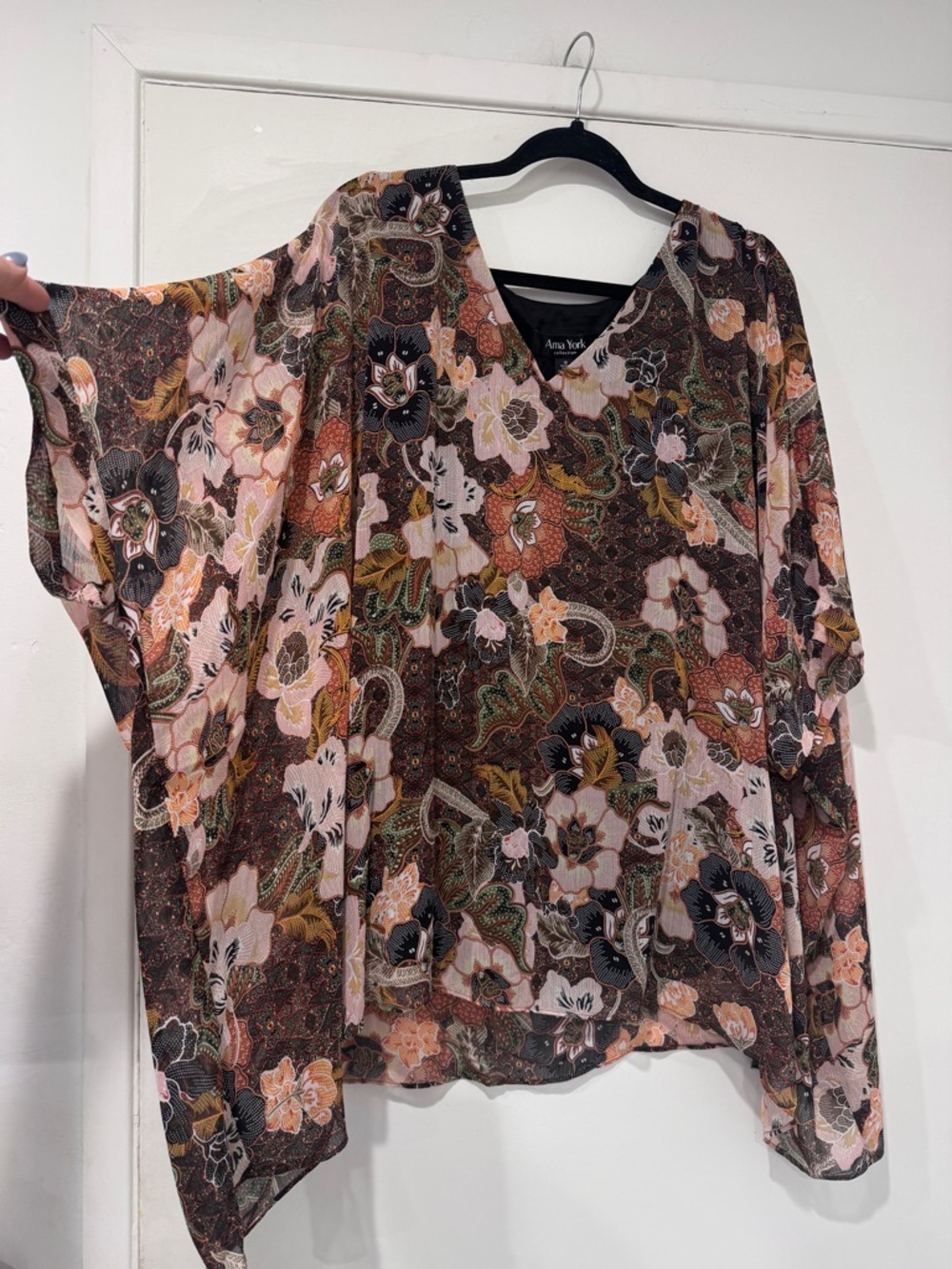NWT Arna York Tunic Blouse